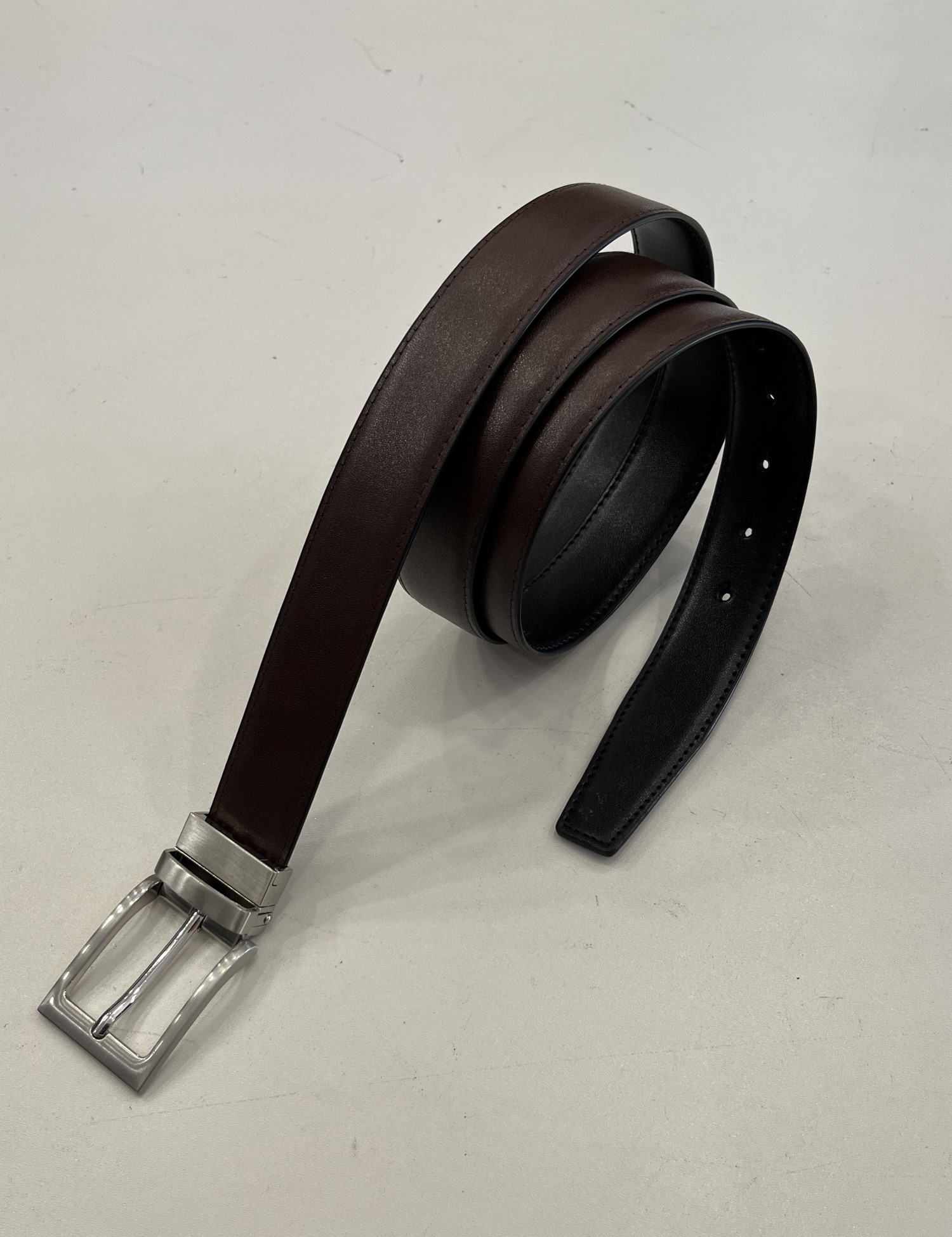 Ανδρική μαύρη καφέ ζώνη διπλής όψεως από δερματίνη 250452